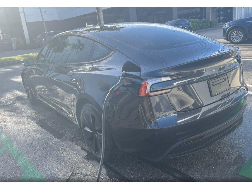 tesla model 3 2025 5YJ3E1EAXSF019357 image tesla model 3 2025 5YJ3E1EAXSF019357 image